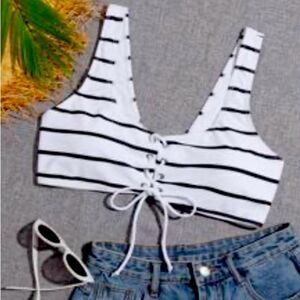 NWT SHEIN 2XL Black and White Striped Bikini Top